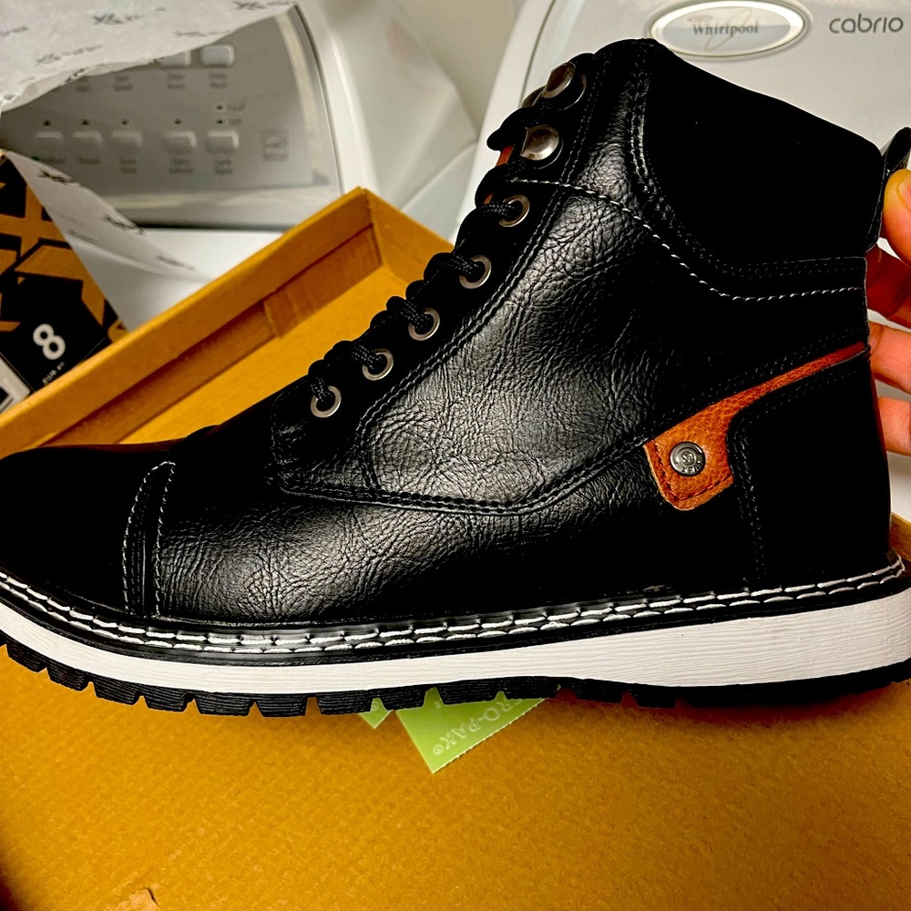 Xray wellington  men's boots-new in the box